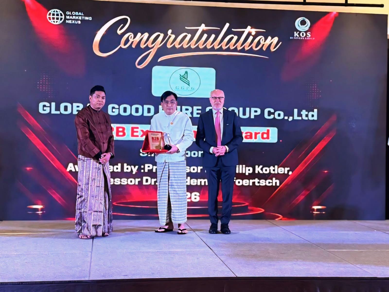 GGPG receiving the B2B Excellence Award